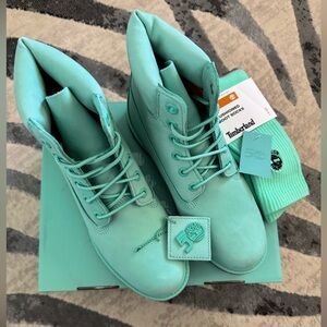 LIMITED EDITION 50th ANNIVERSARY TIMBERLAND BOOTS ( WOMEN)